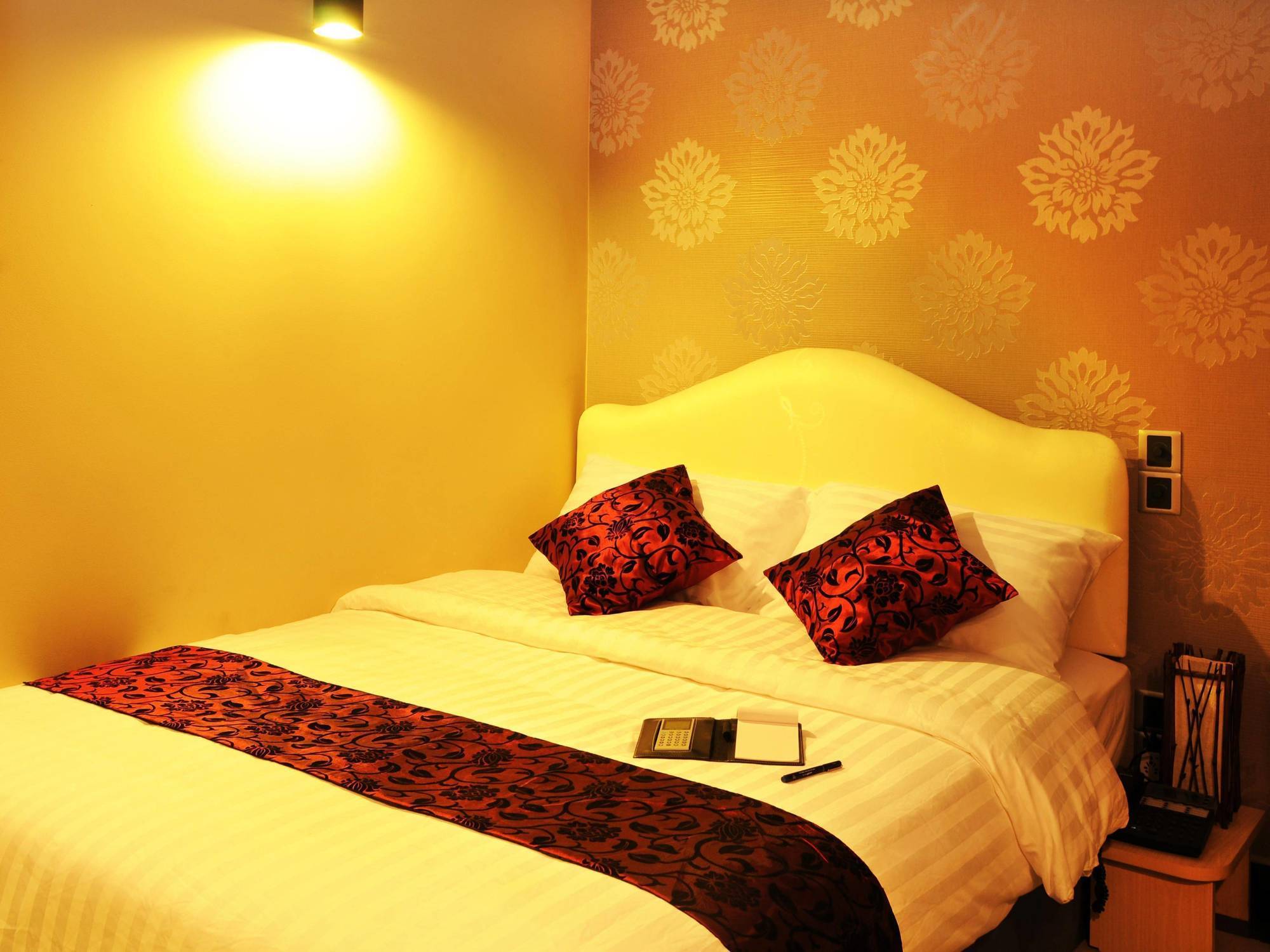 แอลวิส บูทีค โฮเต็ล Hotel มาเล ภายนอก รูปภาพ