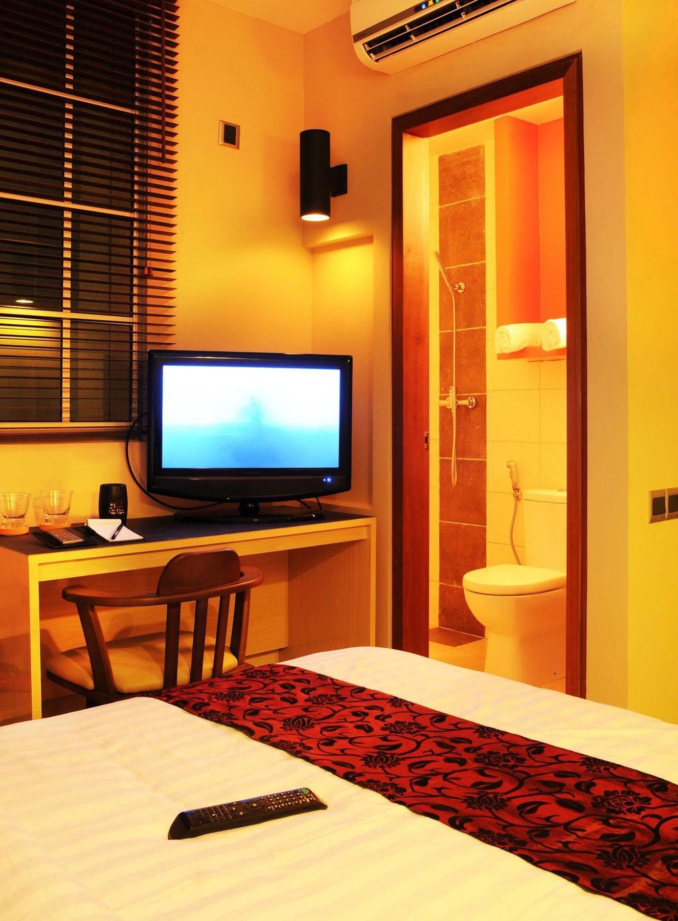 แอลวิส บูทีค โฮเต็ล Hotel มาเล ภายนอก รูปภาพ
