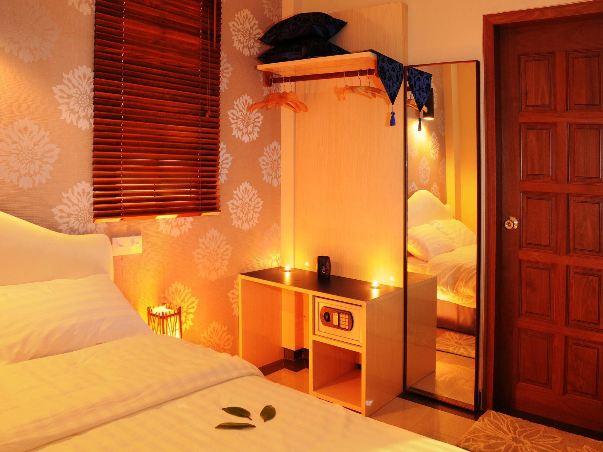 แอลวิส บูทีค โฮเต็ล Hotel มาเล ภายนอก รูปภาพ